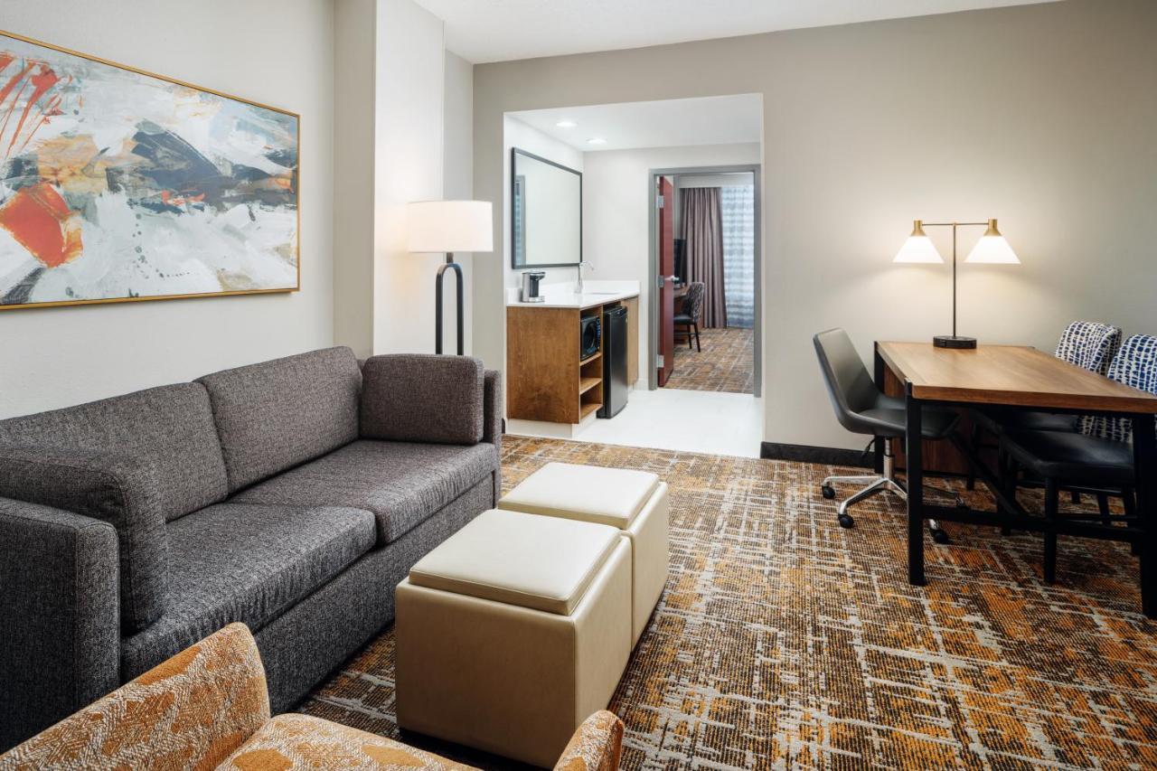 Embassy Suites Гантсвілл Екстер'єр фото