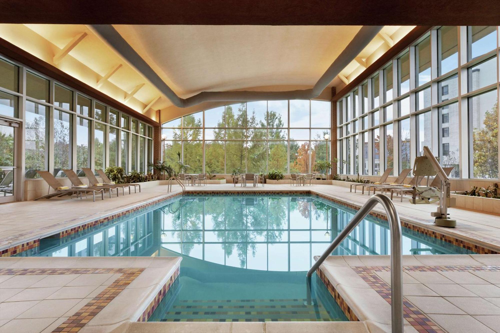Embassy Suites Гантсвілл Екстер'єр фото